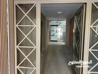  2 شقه لم تسكن من قبل في عين مصباح قرب مقر الاذاعه والتلفزيون