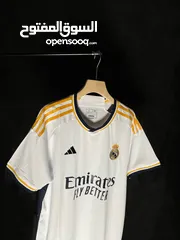  2 ملابس جديدة تيشيرتات نسخة الجماهير ريال مدريد وبرشلونة متوفر جميع المقاسات أفضل الاسعار 4ريال عماني