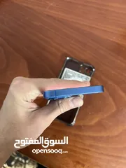  4 مستخدم iPhone 13