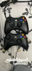  1 Xbox 360 with 2 controller and 70 CD