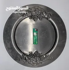  27 نوادر زجاجية وسيراميك قديمة من الستينات ، لطفا اقرأ الوصف.
