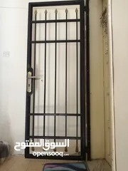  2 باب حديد دهان حراري للبيع بسعر مغري للتواصل على رقم الهاتف