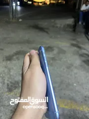  3 ‏IPhone XR وكالة مش مفتوح على الفحص بطارية 81 وكالة 64 جيجا للبيع