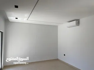  5 فيلا سيمي فيرنشد للإيجار في عبدون- 14043