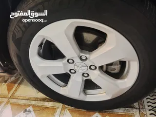  10 كومباس ابيض للبيع لاتيودJeep