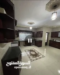  6 شقه مع رووف (300متر ) قرب شارع الاستقلال ضاحيه الاقصى