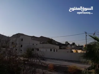  1 شقتين للإيجار غور  المزرعة/حي السكين /اسكان السلطة