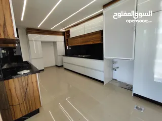  6 شقة جديدة غير مفروشة للايجار في الطيرة