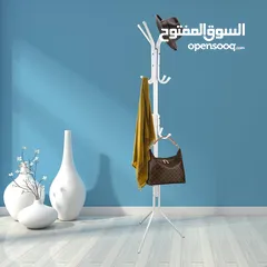  4 شماعة الملابس الكلاسيكية – ترتيب وأناقة في بيتك!  شماعة الملابس الكلاسيكية هي الحل المثالي لكل بيت