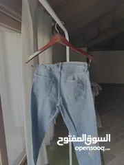  8 Embroidered Jeans