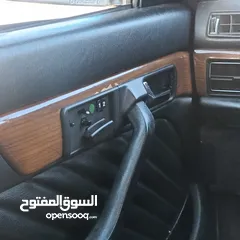  18 Mercedes  300 SE تب نضافة