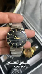  9 12  ساعه  منهم 4كوبي و 8 اصلي  2 جداد  6 مستعمل   كامل