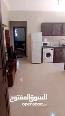  8 ستديو  مفروش غرفة نوم وصاله  في منطقة الجبيهه قرب الجامعة الاردنيه  -
