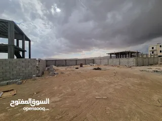  2 أرض للبيع بجانب الفندق