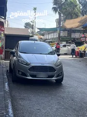  2 Ford fiesta