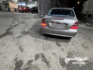  10 مرسيدس E 200 موديل 2004 للبيع