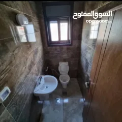  17 شقة 160 متر للبيع مقابل ديوان الموظفين