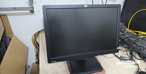  2 شاشات جديدة كرتونه من hp و اسس