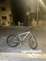  1 للبيع بسكليت 65 دينار