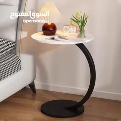  2 طاولة جانبية مستديرة على شكل حرف C، الحل المثالي لكل مكان! رح تغنيكي عن السكملي التقليدية.