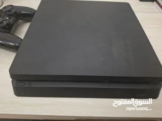  2 بلاستيشن 4 مستعمل  بحالة ممتازة