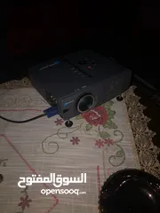  4 بروجكتور / داتا شو