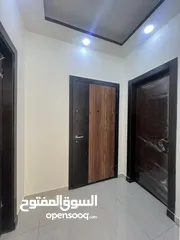  14 اخر شقه في المشروع بسعر مغري