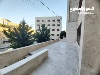  1 شقة جديدة للبيع اربع غرف نوم مع حديقة في دير غبار