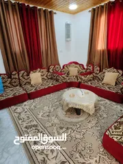  1 جلسة عربية للبيع بحالة ممتازة