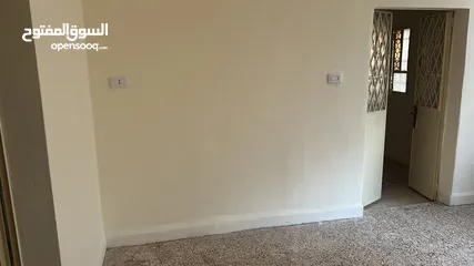  7 بيت للايجار