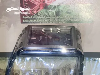  1 ساعة كاسيو بحالة الوكالة سعر الشراء 72 دينار معها البوكس وورقة شرائها