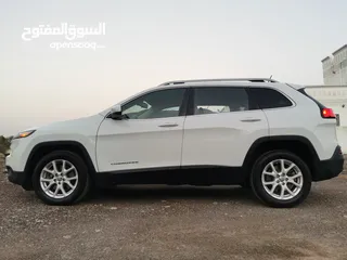  6 جيب شيروكي. Jeep cherokee 2016