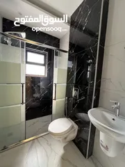  11 طابق اول تشطيب فخم خلف جامعة البتراء