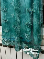  4 فستان طويل مميز للبيع