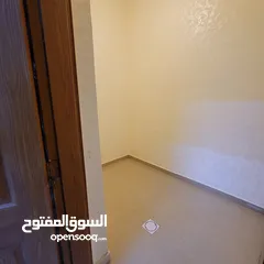  9 شقة للبيع  خلف مستشفى السعودي اطلالة دائمه وميميزة