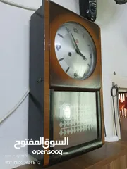  2 ساعة بندول قديمه جدا وشغاله