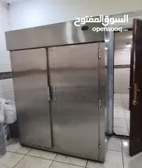  3 ثلاجة بابين ستانلس حفظ طعلم و ثلاجة باب و ماكينة بروستد للبيع بسعر مغري