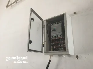  1 مفتاح كهربائي 400  وكابل إيطالي 22*4 للبيع