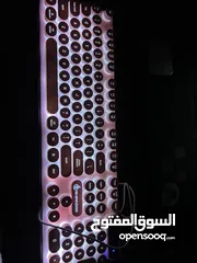  5 Glowing Pink Typewriter Style Keyboard لوحة مفاتيح ستايل الطابعة الكلاسيكي مضيء اللون وردي راقي جداً