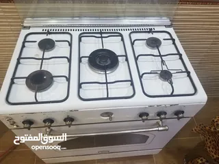  1 فرن غاز ايطالي