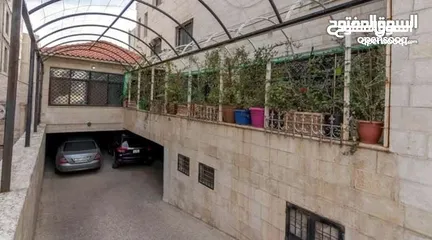  3 محل كوخ و ترس  مميز بمساحة 100 متر في الرابيه - مدخل حديقة و إطلالة على دوار الرابيه