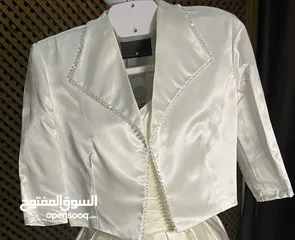  5 بدلة عروس مع كامل توابعها للبيع مع الطرحة والجاكيت و فستان جاهة تفصيل بسعر مغري جدا