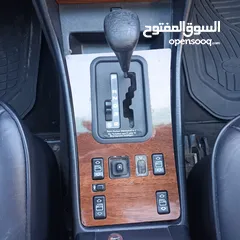  19 Mercedes  300 SE تب نضافة