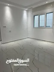  3 للإيجار شقة في غرب عبد الله المبارك (المجد) أول ساكن