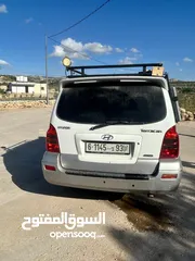  3 هيونداي تيراكان 2006