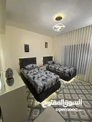  20 شقه فاخره مفروشه للإيجار في دير غبار