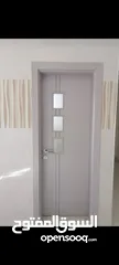  1 Toilet and kitchen Door