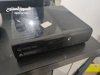  1 جهاز XBOX 360 250G للبيع قطع (كوم)