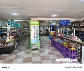  6 سوبر ماركت للبيع