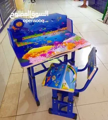  4 مكتب  طفل للروضة  والابتدائي  طاولة  مع  كرسي  بألوان  للطفل  وللطفلة  الطاولة  المثالية
